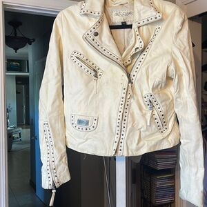 White leather jacket pic no justice